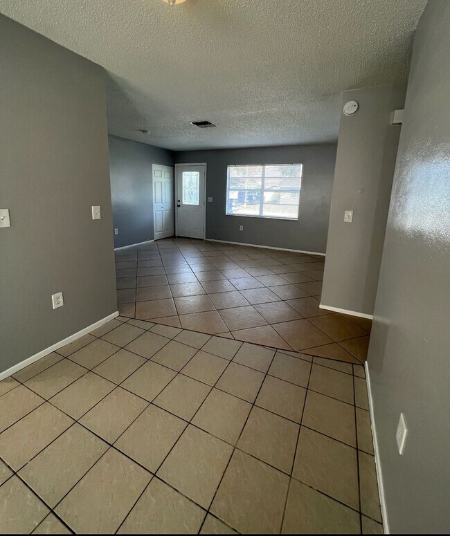 Building Photo - Updated 2/1 Home Coming Soon!