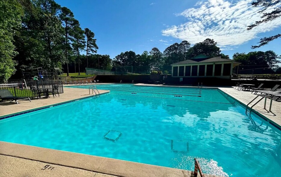 Building Photo - 1541 Louisiana Ln