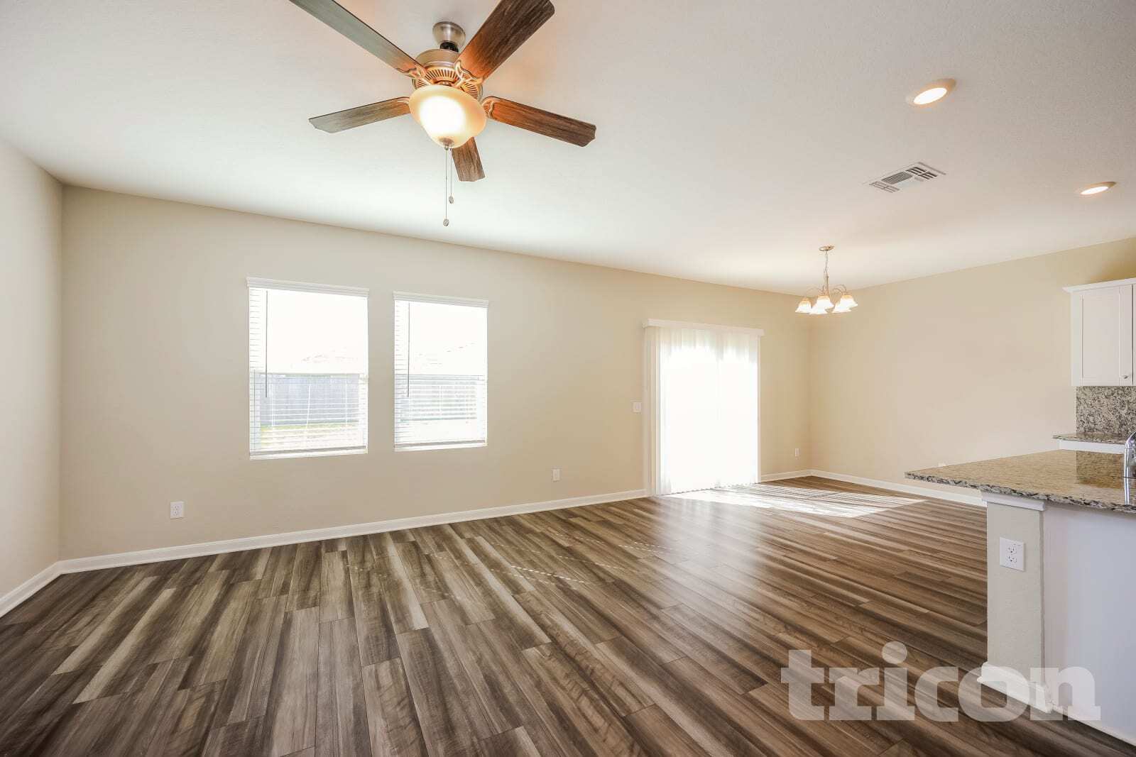 Building Photo - 14326 Palm Ridge