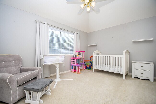 Building Photo - 2114 Thistlerock Ln