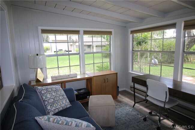 Building Photo - 5245 S Covewood Terrace