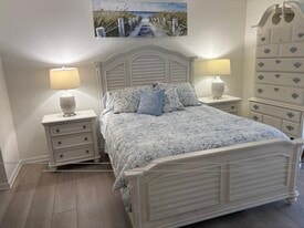 Building Photo - 195 Peppermint Ln