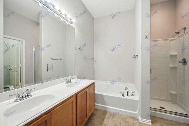 Building Photo - 2217 Kingsdale Ct