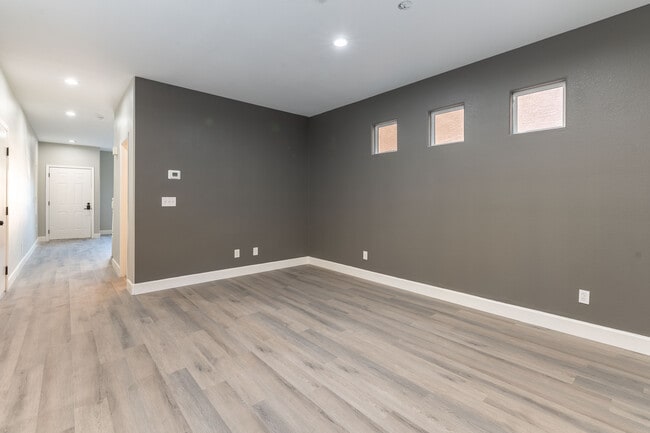 Building Photo - 10505 Cold Mountain Ave