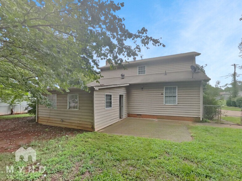 Building Photo - 2515 Winterfield Dr