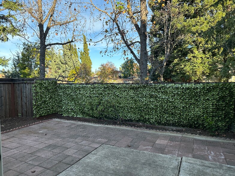 Building Photo - 11452 Garden Terrace Dr