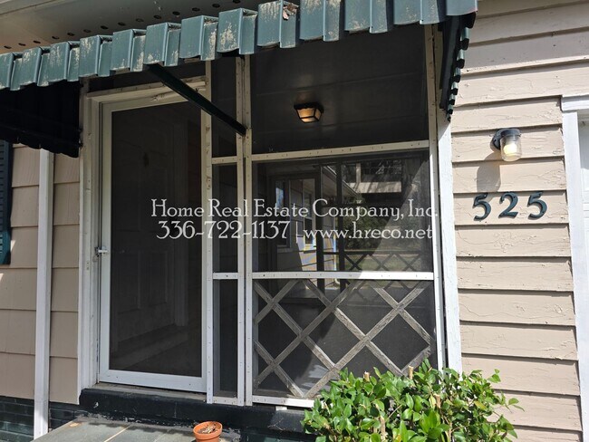 Building Photo - 525 Lester Ln