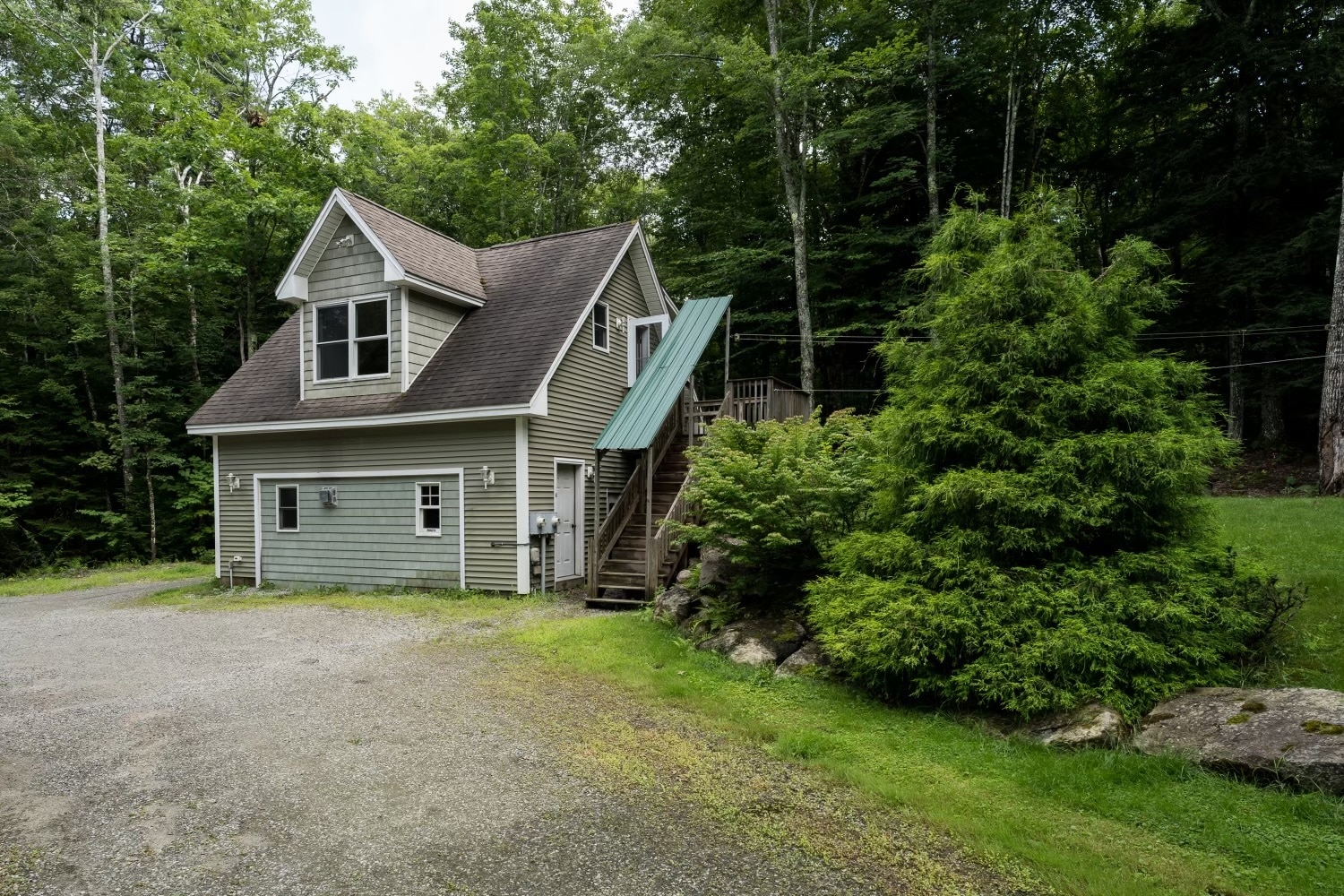 Building Photo - 19 Carignan Dr