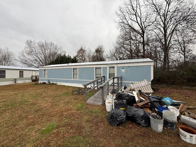 Building Photo - 108 Eakins Dr