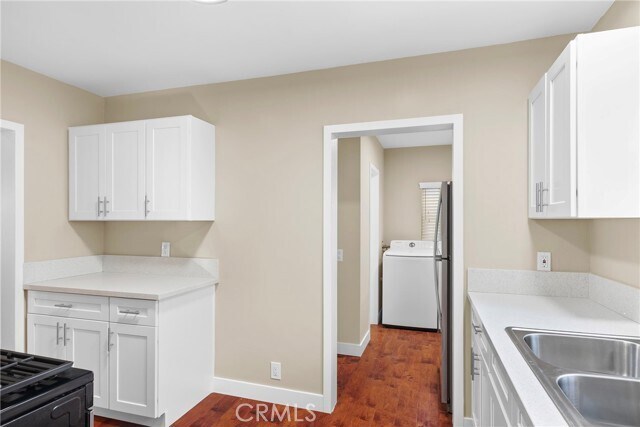 Building Photo - 5318 Alhama Dr