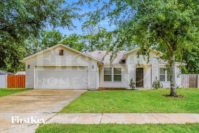 Primary Photo - 11293 Martin Lakes Dr N