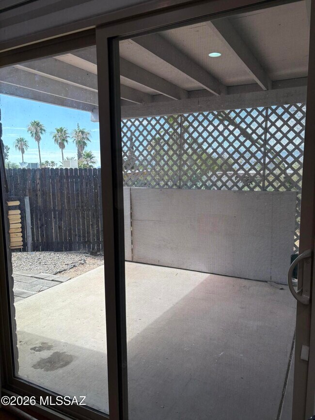 Building Photo - 3110 S Portia Ave
