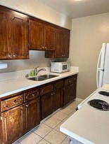 Building Photo - 335 Cedar Ave