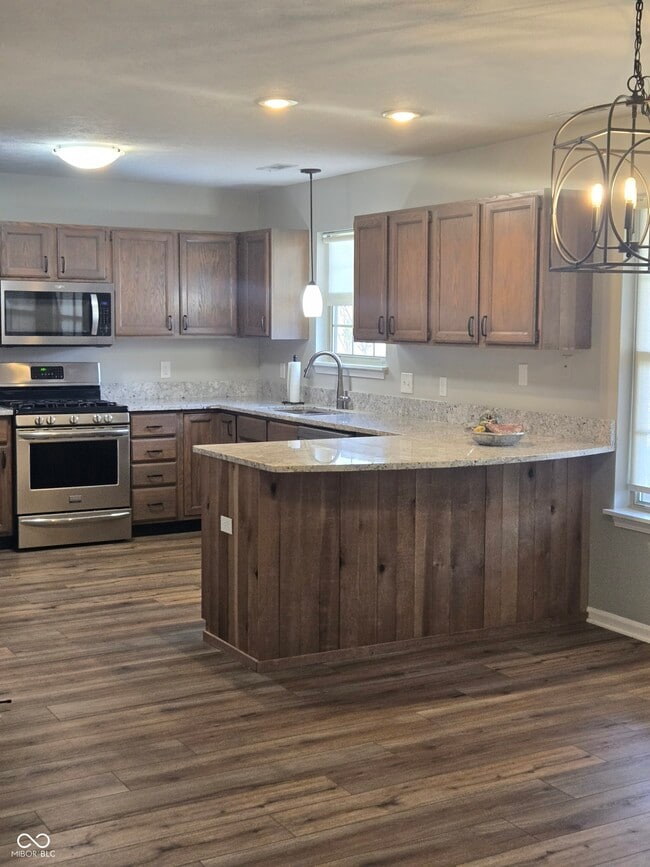 Building Photo - 5565 Allison Way