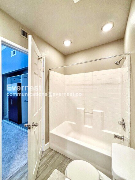 Building Photo - 25236 Via Catalina