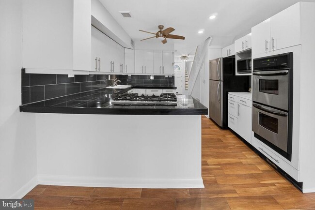 Building Photo - 73 G St SW