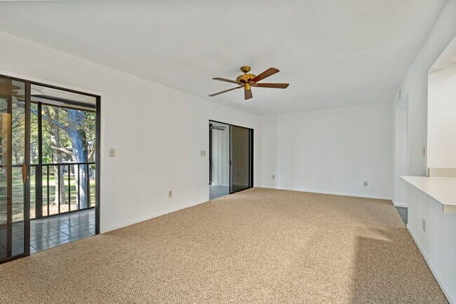 Building Photo - 16 Alcira Ct