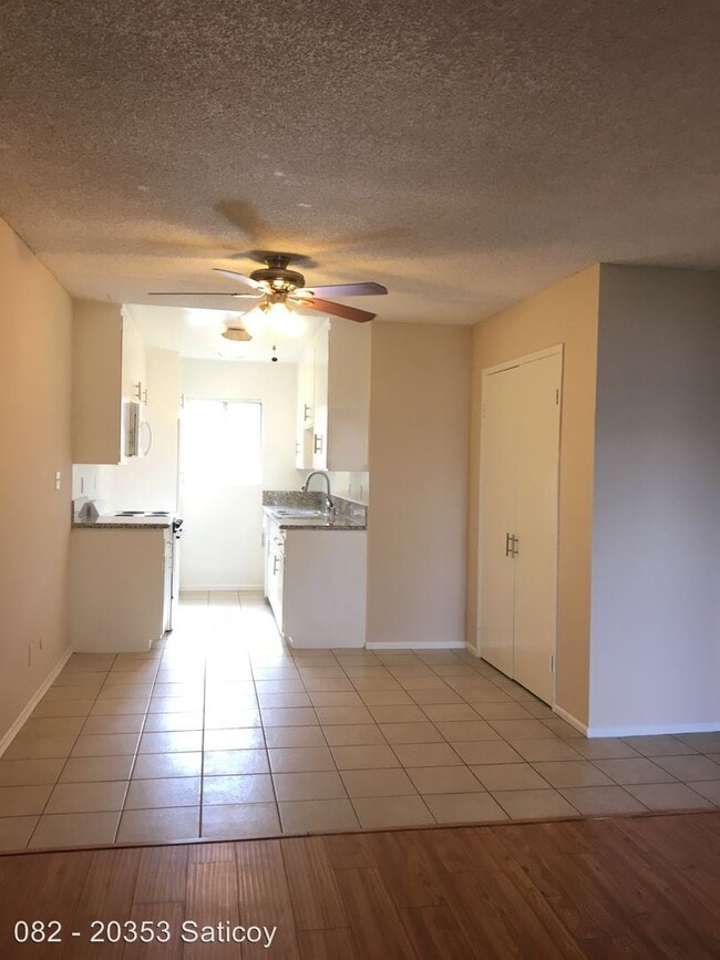 Building Photo - 20353 Saticoy St