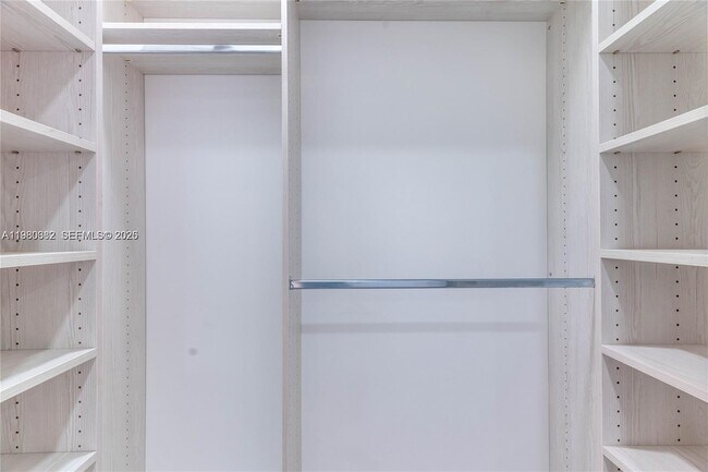 Building Photo - 13900 SW 65th Terrace