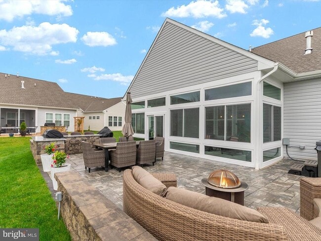 Building Photo - 235 Bayberry Dr