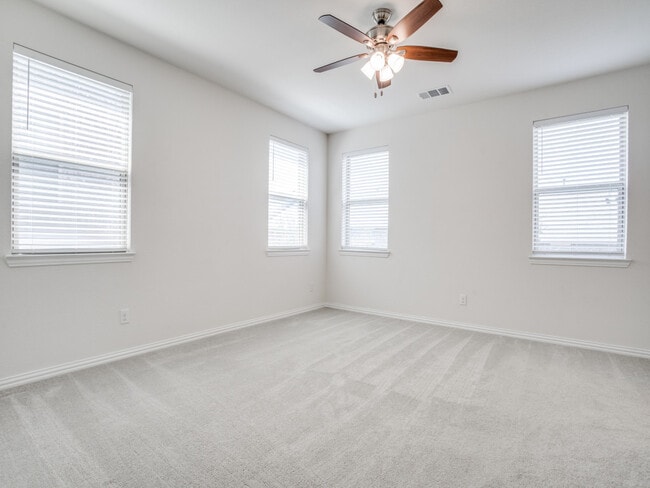 Building Photo - 17751 Shumard Oak Dr