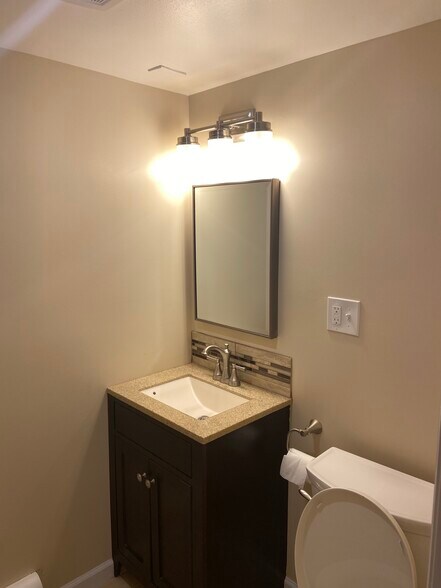 Bath - 114 Copeland Ave