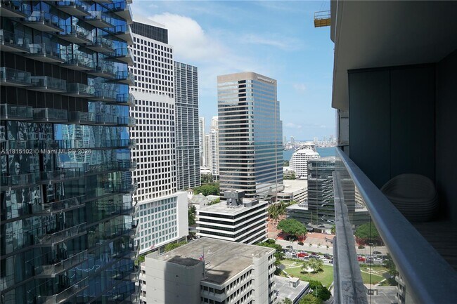 Building Photo - 801 S Miami Ave