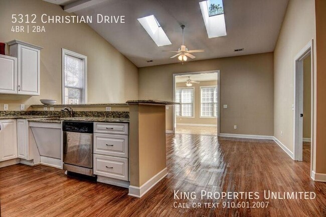 Building Photo - 5312 Christian Dr