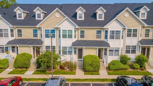 Building Photo - 908 Blossom Cir