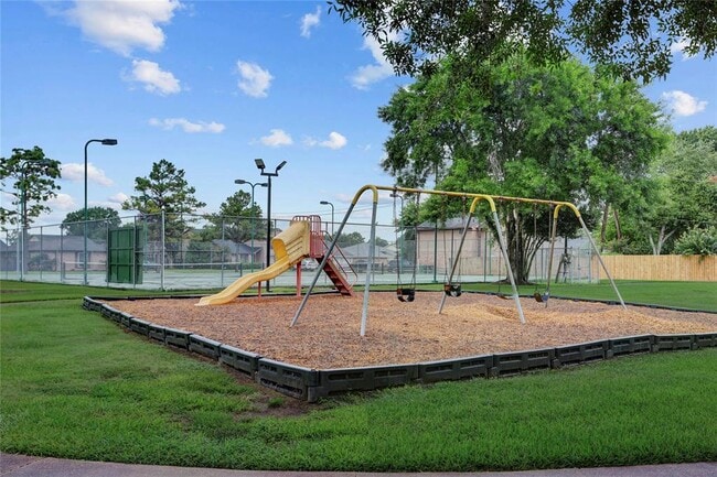 Building Photo - 16403 Quail Call Dr
