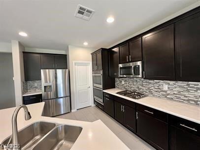 Building Photo - 10043 Desert Bighorn Ct