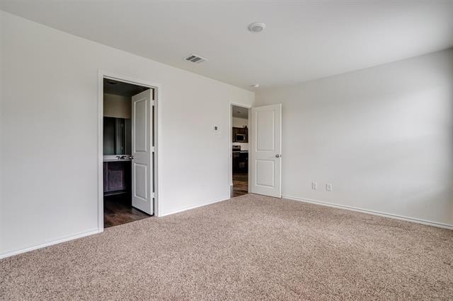 Building Photo - 112 Unbridled Trl