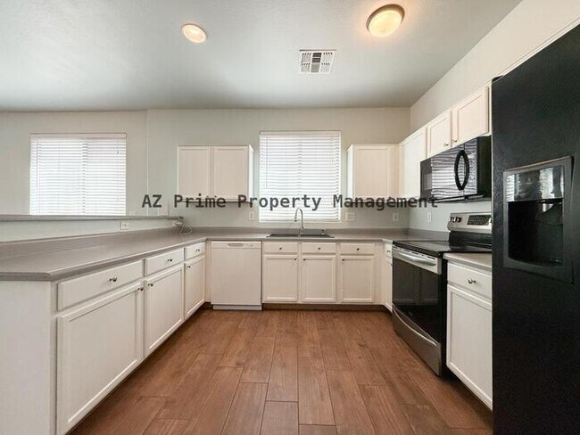 Building Photo - 6919 S 37th Glen