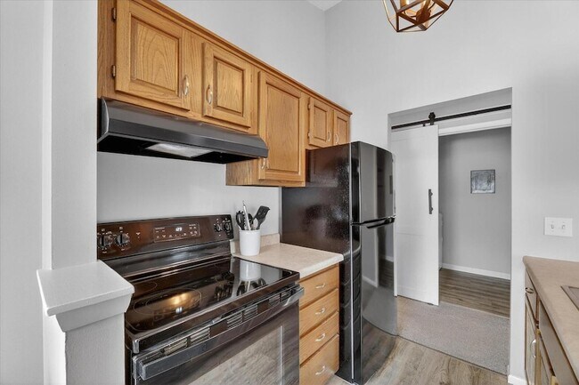 Building Photo - 4870 Foxfire Trail
