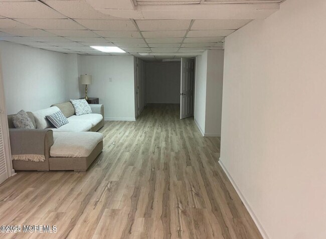 Building Photo - 70 Avery Ave