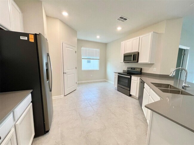 Building Photo - Sawgrass Bay 4 Bedrooms 3 Bathrooms for rent