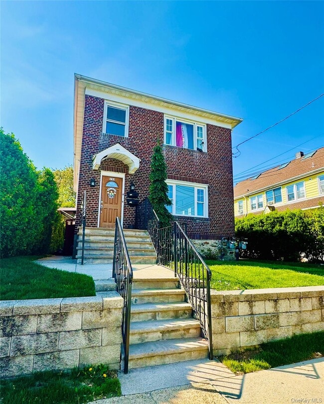 Building Photo - 155 Vernon Ave