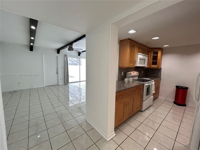 Building Photo - 9780 SW 92nd Terrace