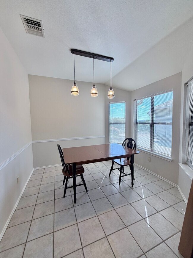 Building Photo - 6780 Braden Cir