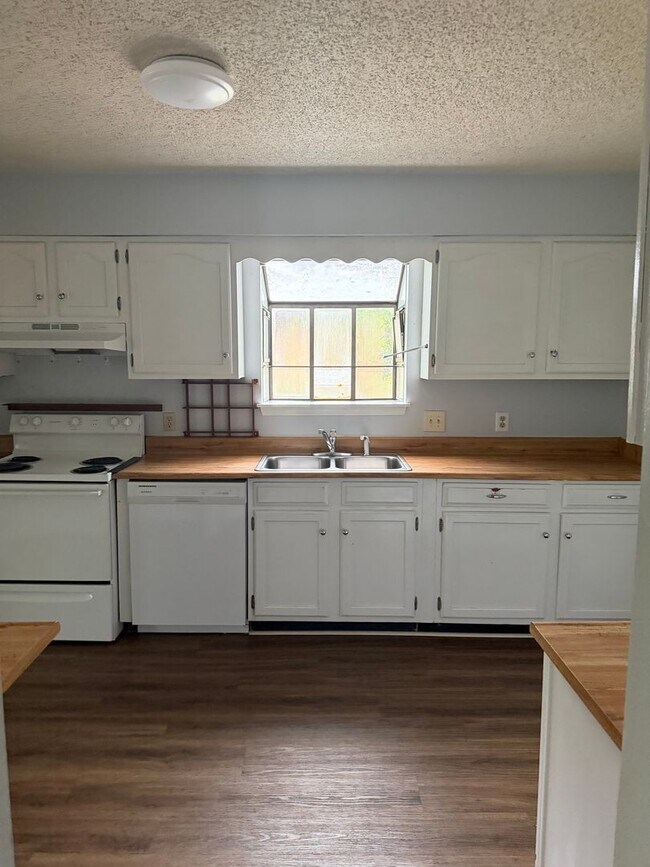 Building Photo - 2509 Arthurs Ct Ln