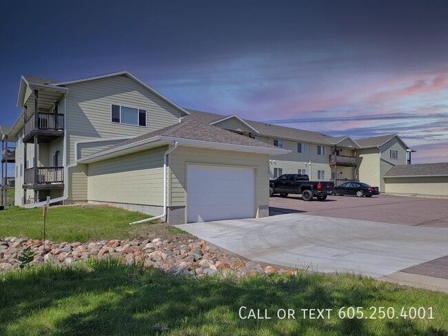Building Photo - Spacious 2 Bed Apartment in Brandon