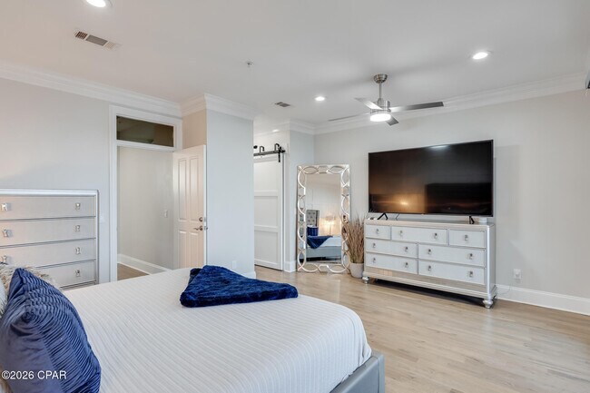 Building Photo - 3827 Mariner Dr