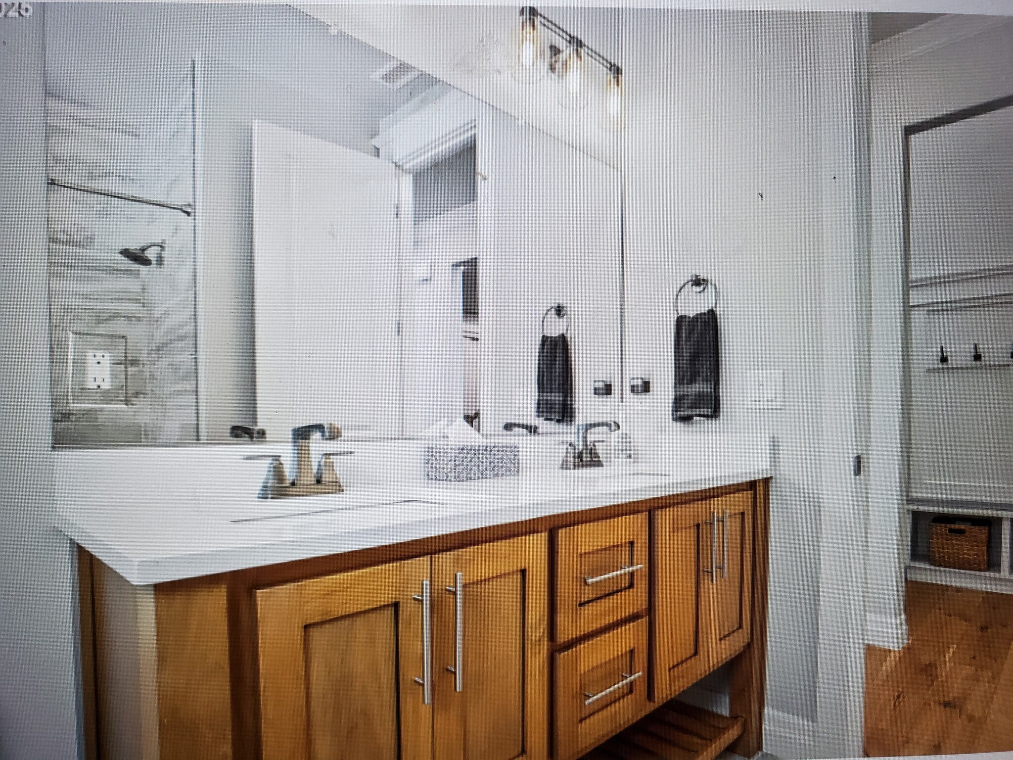 Building Photo - 1010 S 50th Ct