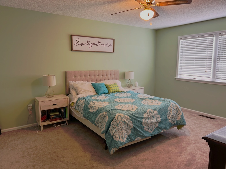 Building Photo - 4053 Milford Landing Dr