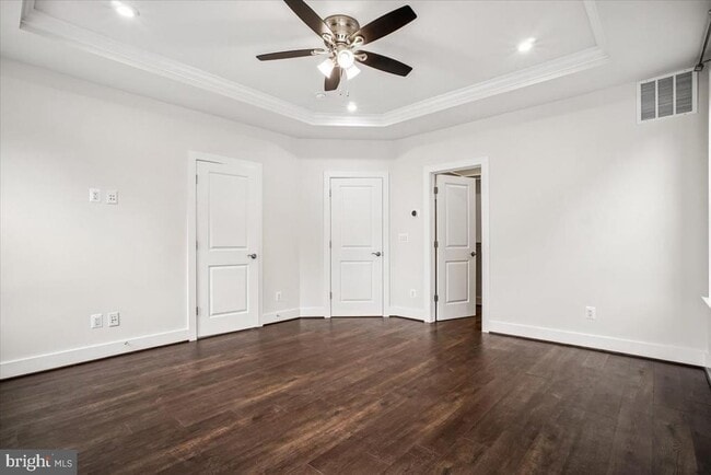 Building Photo - 3016 20th St S