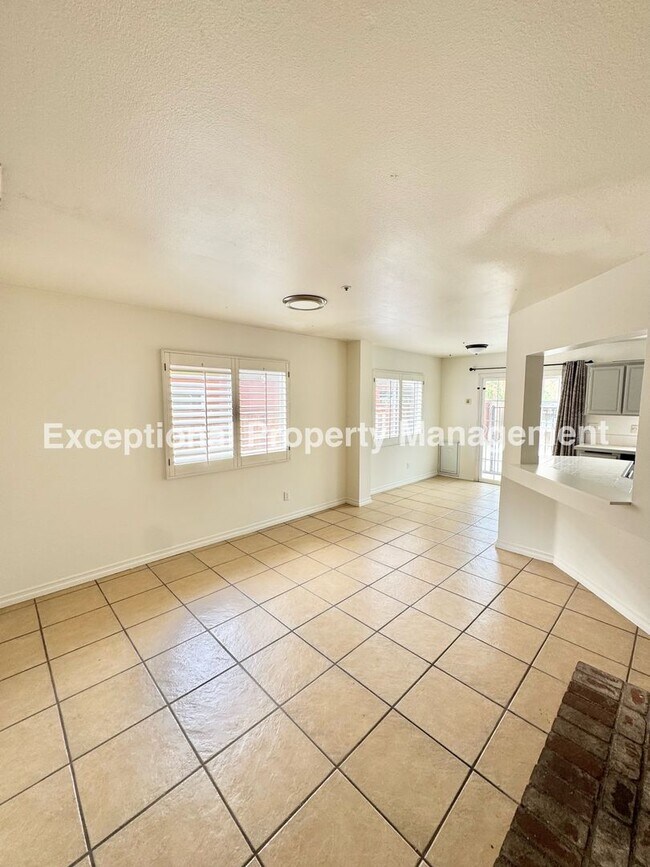 Building Photo - 16202 Trailwinds Dr