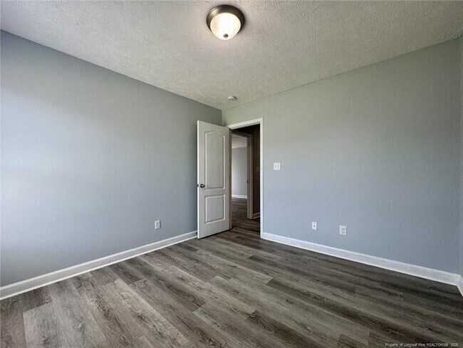 Building Photo - 231 Brightwood Dr