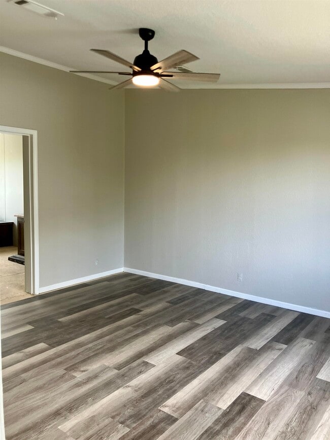 Building Photo - 2203 25th St