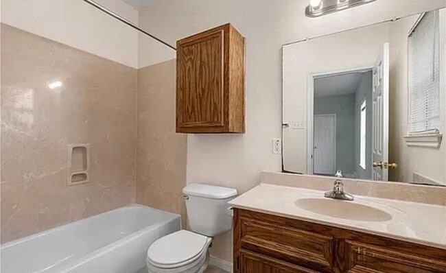 Building Photo - 1925 S 17th St