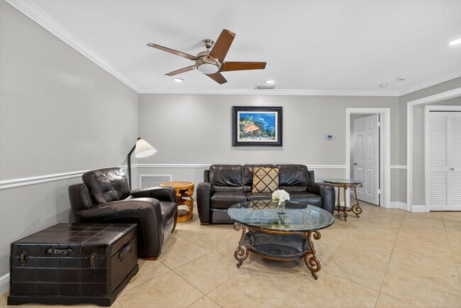 Building Photo - 728 Waterway Dr